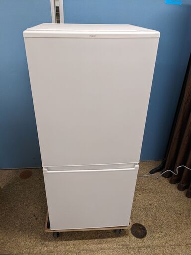☆AQUA 2ドア冷凍冷蔵庫 168L 2022年製 AQR-17M(W) 壁ピタ設置 大容量冷凍室