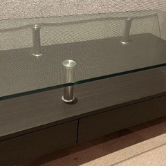 【値下げしました】中古美品、ガラス製ローテーブル、テレビボード