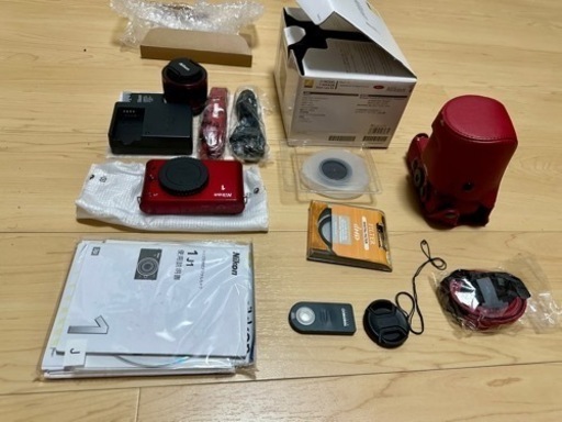 新品同様 Nikon1 J1 レンズセット ミラーレス デジカメ ニコン ワン 