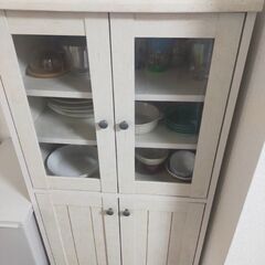 美品✨白い木目デザインの食器棚(IKEA)