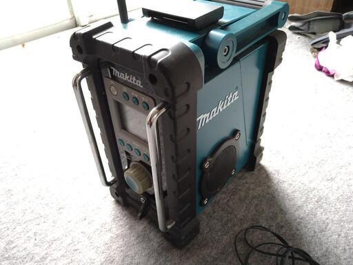 マキタ充電式ラジオ MR100 中古品