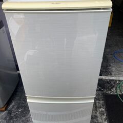 ☆中古￥4,000！【目玉商品！】SHARP　137㍑2ドア冷蔵...