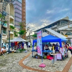 美栄橋駅前広場フリーマーケット