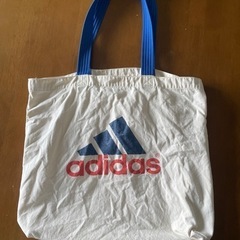 adidasトートバッグ