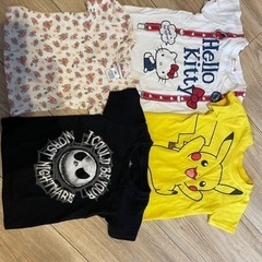 子供服　キティ　ピカチュウ　Tシャツ 90