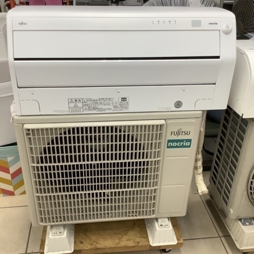 FUJITSU  富士通　ルームエアコン　AS-R222M-W  2022年製  6〜8畳