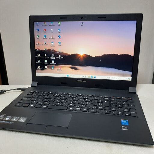 【お取引中です】lenovo　B50-70　15インチ　薄型　i5　8GB　SSD（256）　カメラ　Wi-Fi　Bluetooth　マルチ　テンキー　Windows11　23H2