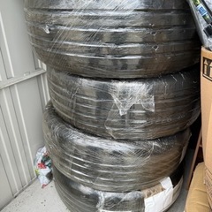 自動車タイヤ ヨコハマ235/50R18 101V