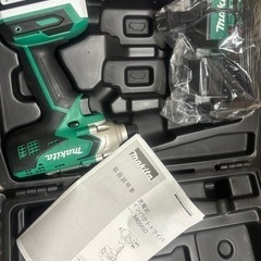 新品☆makita(マキタ) 充電式インパクトドライバ　M695...