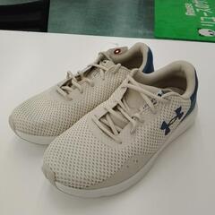 ★美品★UNDER ARMOUR スニーカー 27cm TJ4680