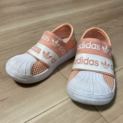 adidas ベビーシューズ