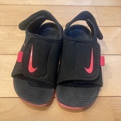 子供用サンダル（Nike)