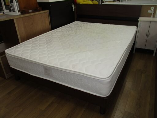 R633 ダブルベッド、コンセント・宮付き、24cm マットレスセット、幅142cm Used