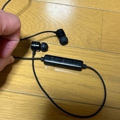 イヤホン Bluetooth