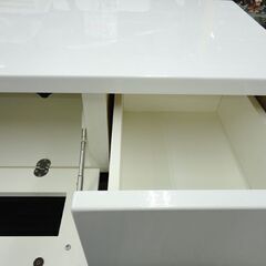 テレビボード 幅140㎝ 奥行42.5㎝ 高さ31㎝ フラップ扉 引出し付 ホワイト ※ラックは付属しません※ 西岡店 テレビボード 幅140㎝ 奥行42.5㎝ 高さ31㎝ フラップ扉 引出し付