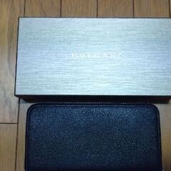 ほぼ未使用　BVLGARI　長財布