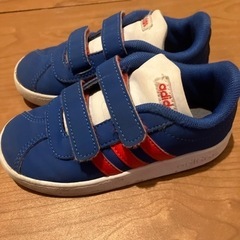 adidas 美品スニーカー子供靴　15cm