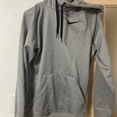 NIKE パーカー　メンズ　M
