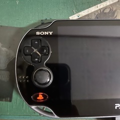 【ネット決済・配送可】ps vita PCH-1100