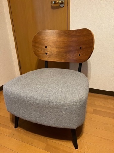 デザインチェア2脚（ニトリ）