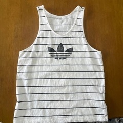 adidasタンクトップ