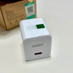 AUKEY　USB-C充電器　（20W P 急速充電）