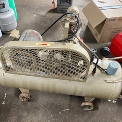東芝　エアーコンプレッサー　１馬力　三相200V　中古