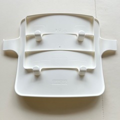 ストッケ トリップトラップ ベビーセットホワイト、トレイ、ハーネス