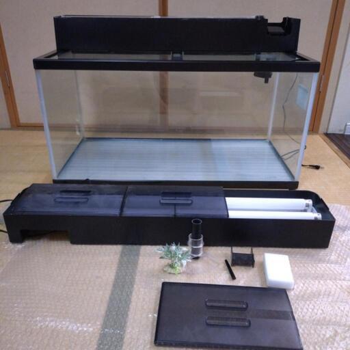 大幅値下げ　ニッソー　大型　水槽　90㌢　モーター　電灯付き