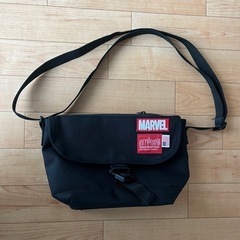 MARVELとManhattanのコラボバッグ