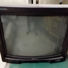 部品取りに・昔のブラウン管テレビ