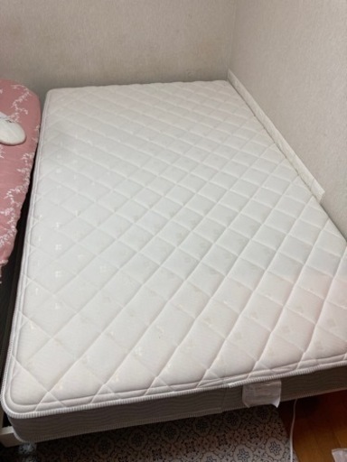 家具  マットレス　セミダブル