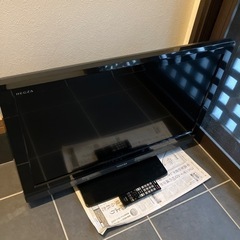 TOSHIBA 東芝　32型　テレビ 液晶テレビ