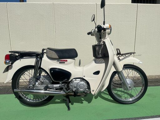 ホンダ　　スーパーカブ110　JA44（前期）です。
