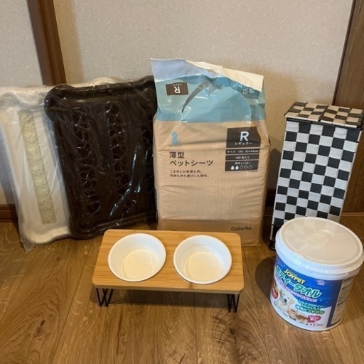 犬用ケージ３点他、ペット用品各種