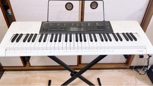 電子ピアノ　CASIO