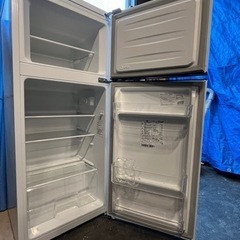 テーブル椅子セット、テーブル小、冷蔵庫小 テーブル椅子セット、テーブル小、冷蔵庫小