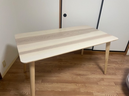 IKEA リーサボー　ダイニングテーブル