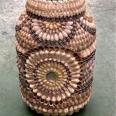 貝殻の飾り壺