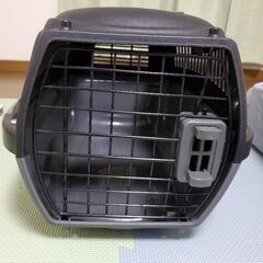 中古品)　美品　ペット用品　キャリー　Ｓサイズ