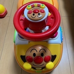 アンパンマン　クルマ