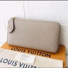 VUITTON 財布