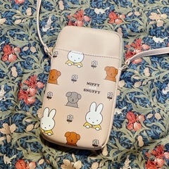 《美品》ミッフィー　スマホショルダー