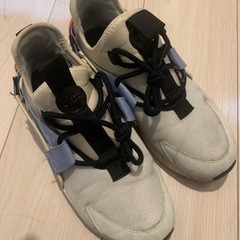 NIKE スニーカー