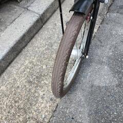 ママチャリ 20インチ 3変速 自動ライト カゴ 付き 黒 配達可能