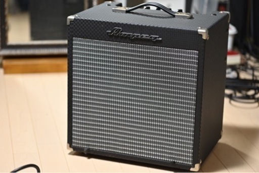 AMPEG RB-108  ベースアンプコンボ　楽器 アンプ