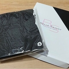 ベルスキニー BELLE SKINNY 着圧　美脚　Sサイズ　ブ...