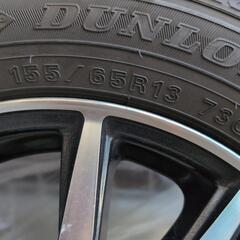 車のパーツ タイヤ、アルミホイール