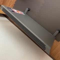 デロンギ　コンベクターヒーター黒　新古品