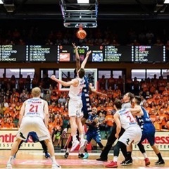 ⭐️🏀 若者たちのバスケタイム！20代男女、楽しくプレイしよう 🏀⭐️